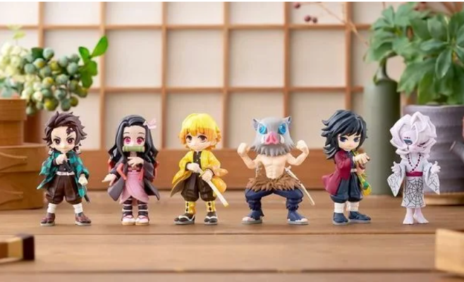 Bộ figure chibi Demon Slayer tái hiện các nhân vật nổi tiếng như Tanjiro, Nezuko, Zenitsu, Inosuke, Giyu và Rui với thiết kế dễ thương, chất liệu PVC cao cấp, phù hợp để trưng bày và sưu tầm.